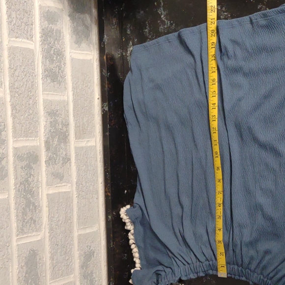 Allie & Rob Women's Blue Textured Elastic Collar Peasant Boho Blouse Size Small - Picture 12 of 14